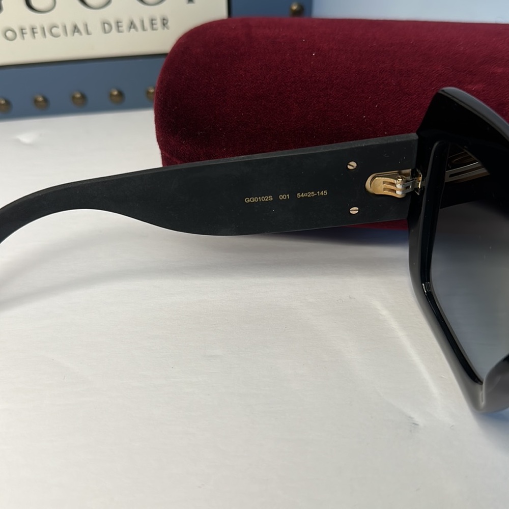 New Authentic GUCCI Square Frame Glitter GG0102S 001 Sunglasses Black - Picture 11 of 11